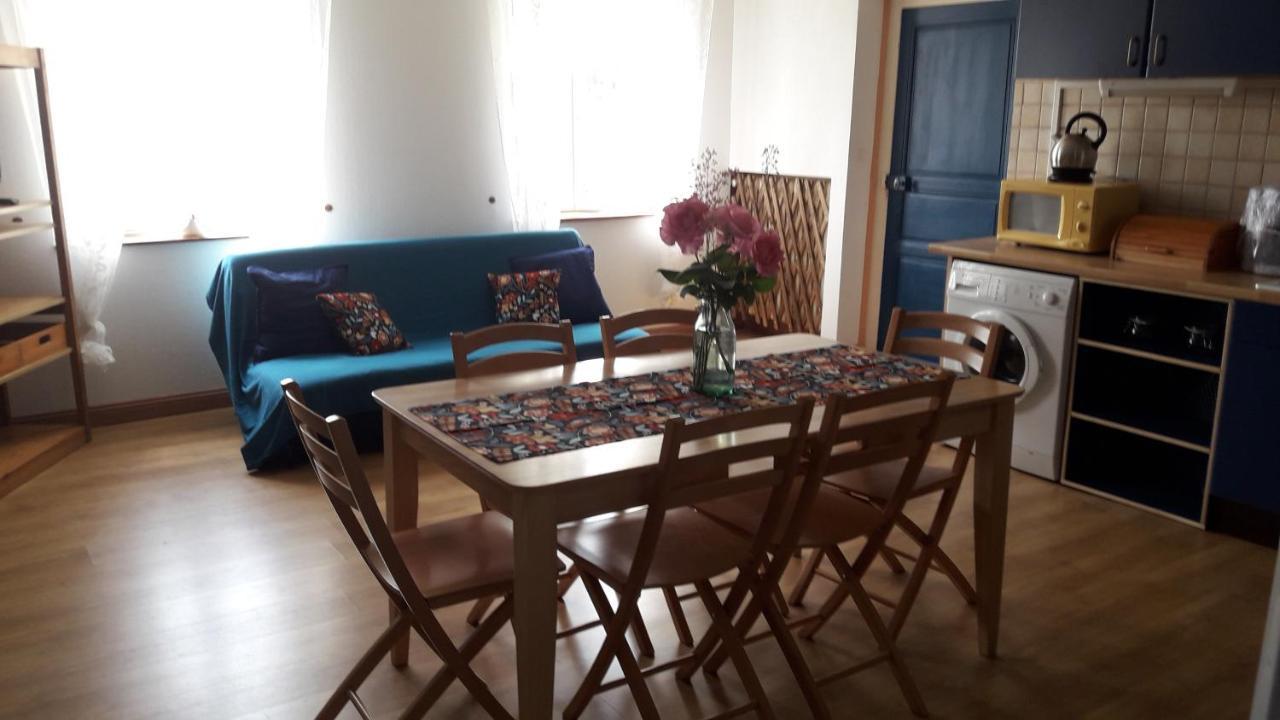 Bonnefontaine, Meubles De Tourisme Lägenhet Rimogne Exteriör bild